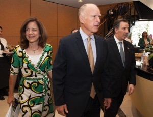 First Lady Anne Gust Brown, Governor Brown and Mexico Secretary of Foreign Affairs Meade arrive at the July 23 CalChamber-hosted international luncheon prelude to the Governor’s Mexico Trade and Investment Mission. Photo by Steve Yeater. 